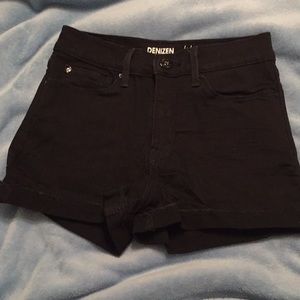 Black Jean shorts Levi’s